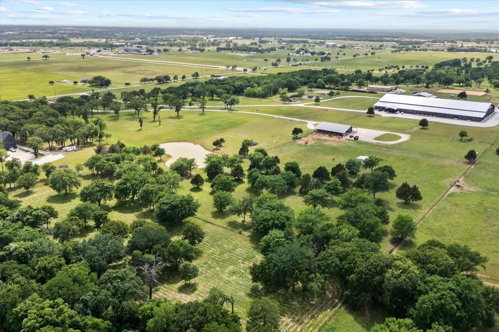 10701 Osburn Road Pilot Point, TX 76258