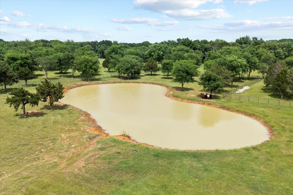 10701 Osburn Road Pilot Point, TX 76258