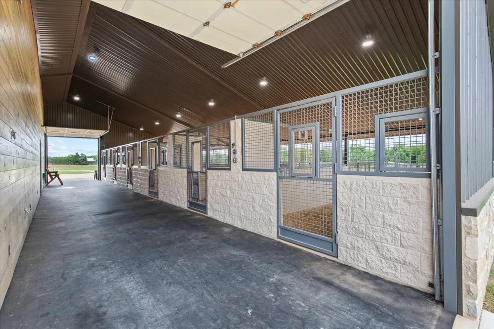10701 Osburn Road Pilot Point, TX 76258