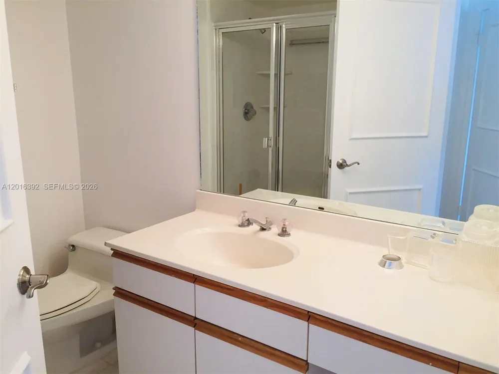 19101 NE 36th Ct #1102 Aventura, FL 33180