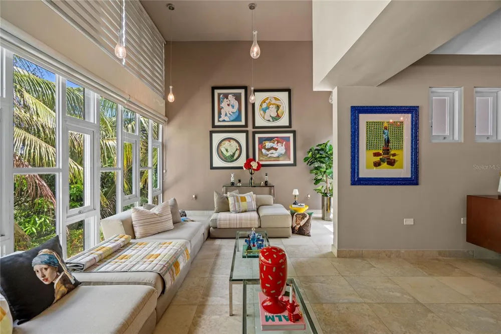 A31 COLINAS DE PARKVILLE STREET Guaynabo, PR 00969