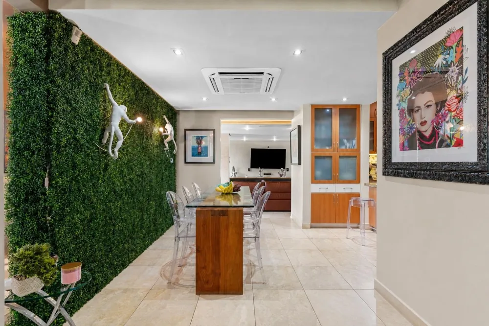 A31 COLINAS DE PARKVILLE STREET Guaynabo, PR 00969