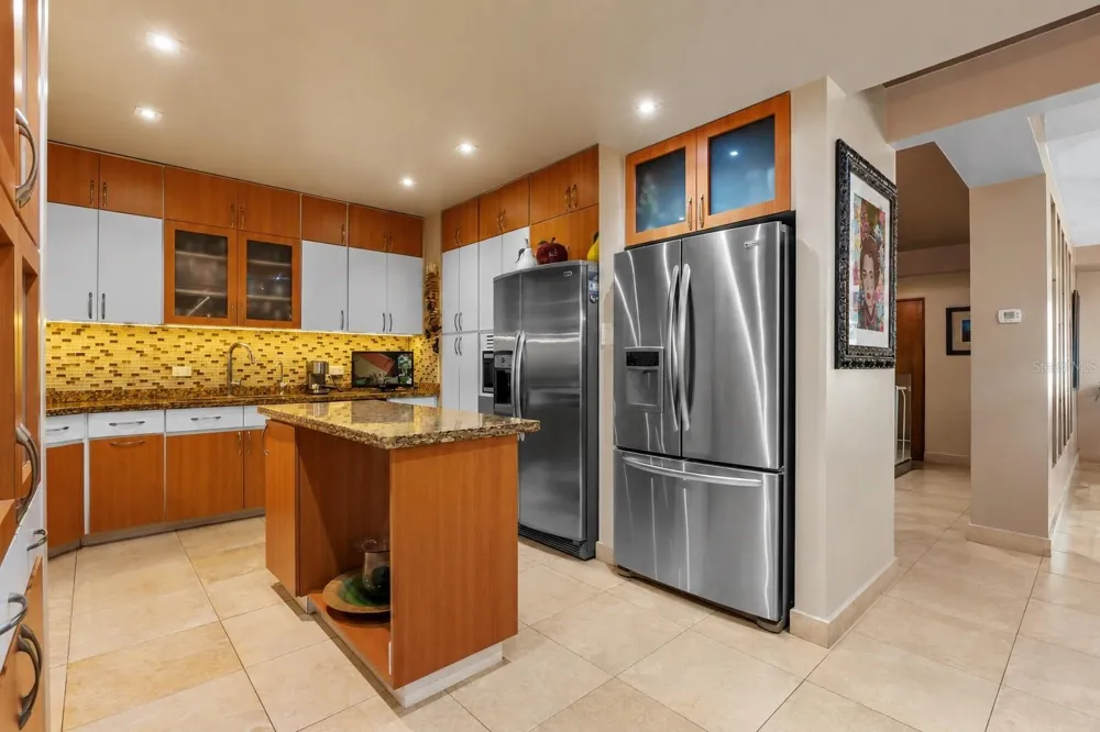 A31 COLINAS DE PARKVILLE STREET Guaynabo, PR 00969