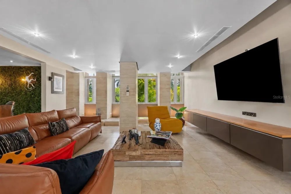 A31 COLINAS DE PARKVILLE STREET Guaynabo, PR 00969