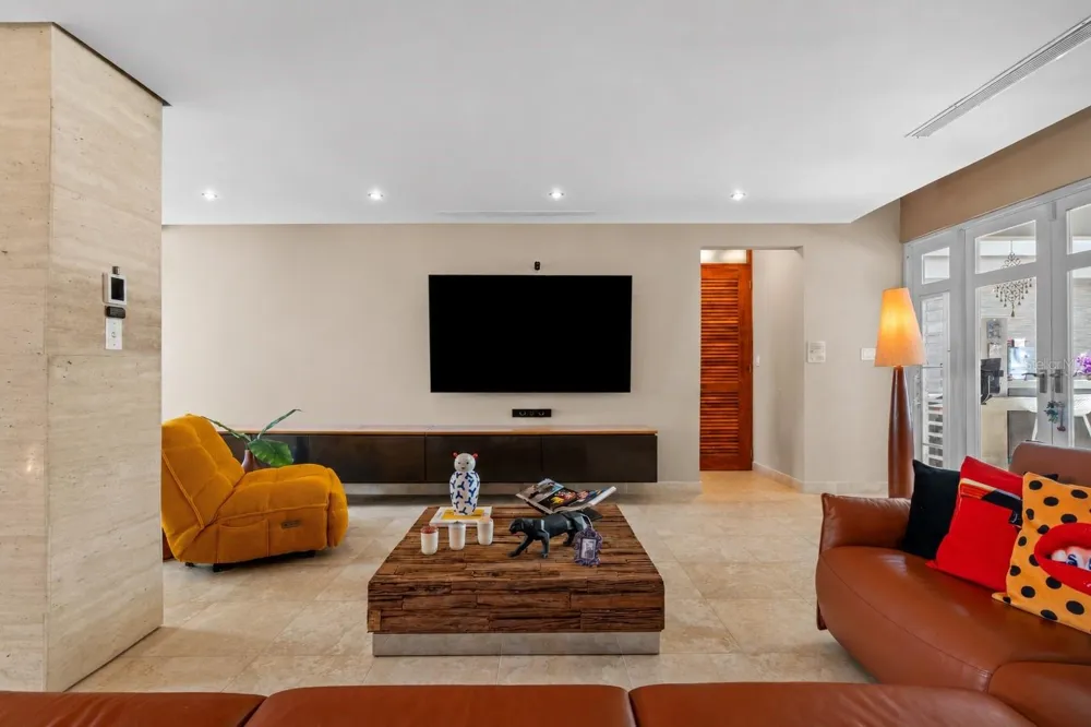 A31 COLINAS DE PARKVILLE STREET Guaynabo, PR 00969