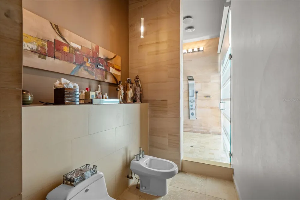 A31 COLINAS DE PARKVILLE STREET Guaynabo, PR 00969