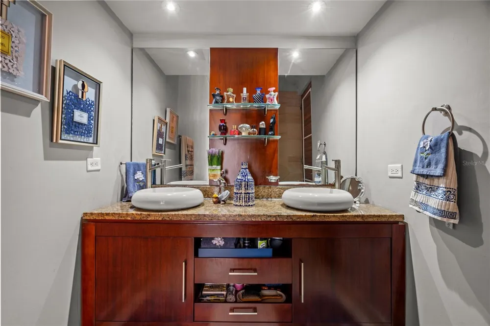 A31 COLINAS DE PARKVILLE STREET Guaynabo, PR 00969