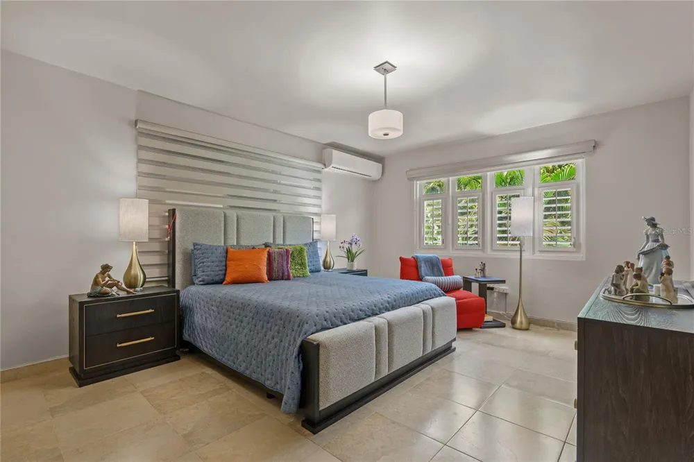 A31 COLINAS DE PARKVILLE STREET Guaynabo, PR 00969