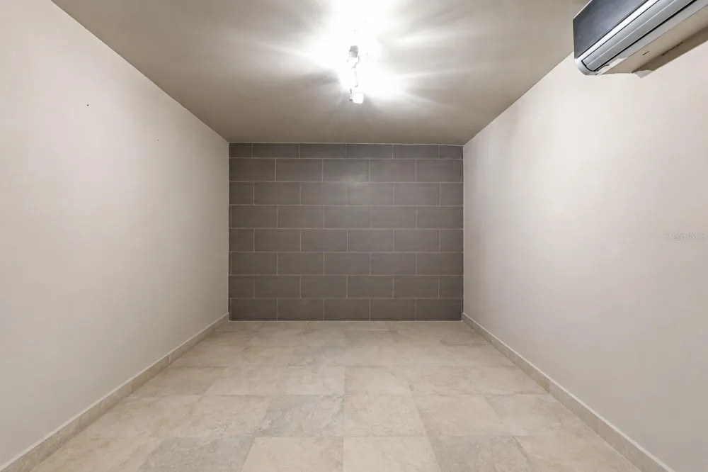 A31 COLINAS DE PARKVILLE STREET Guaynabo, PR 00969