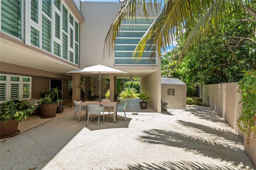 A31 COLINAS DE PARKVILLE STREET Guaynabo, PR 00969