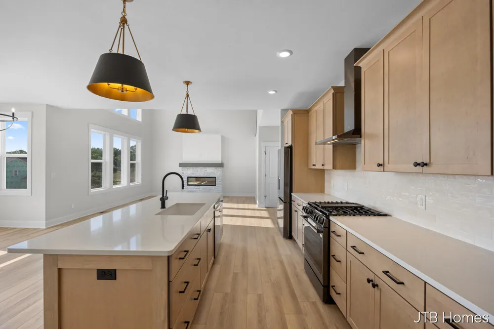 7106 Kettle Dale Avenue SE Alto, MI 49302