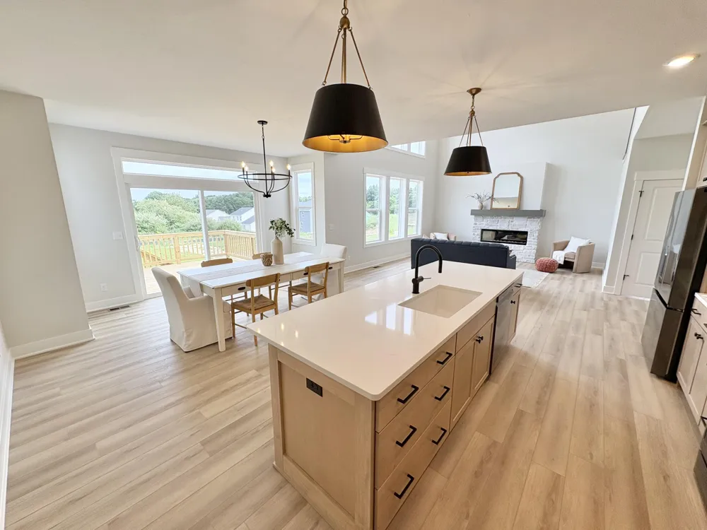 7106 Kettle Dale Avenue SE Alto, MI 49302