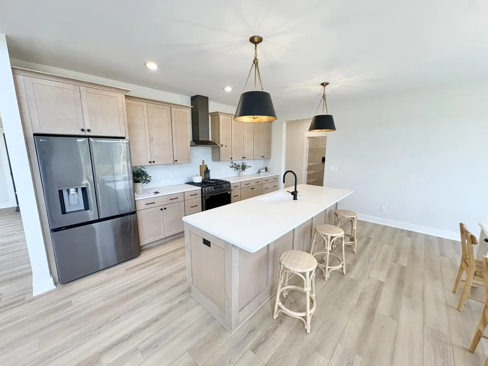 7106 Kettle Dale Avenue SE Alto, MI 49302
