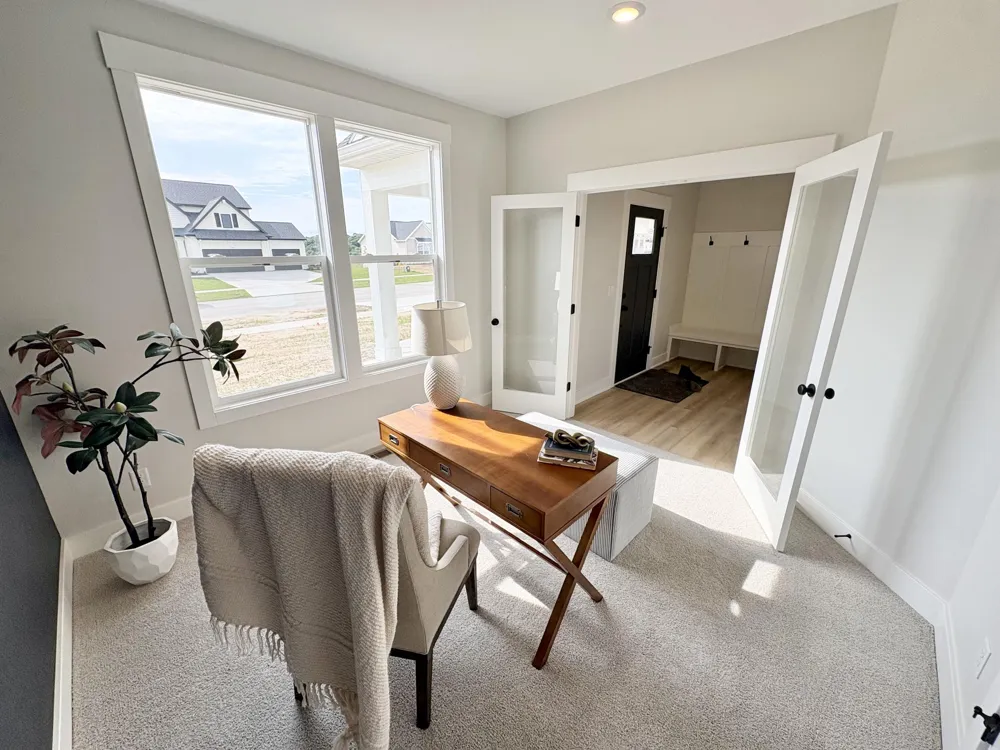 7106 Kettle Dale Avenue SE Alto, MI 49302