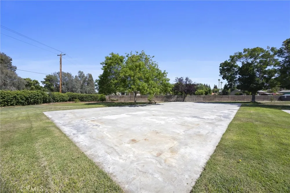 311 Saba Bakersfield, CA 93314