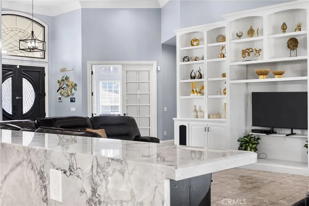 311 Saba Bakersfield, CA 93314