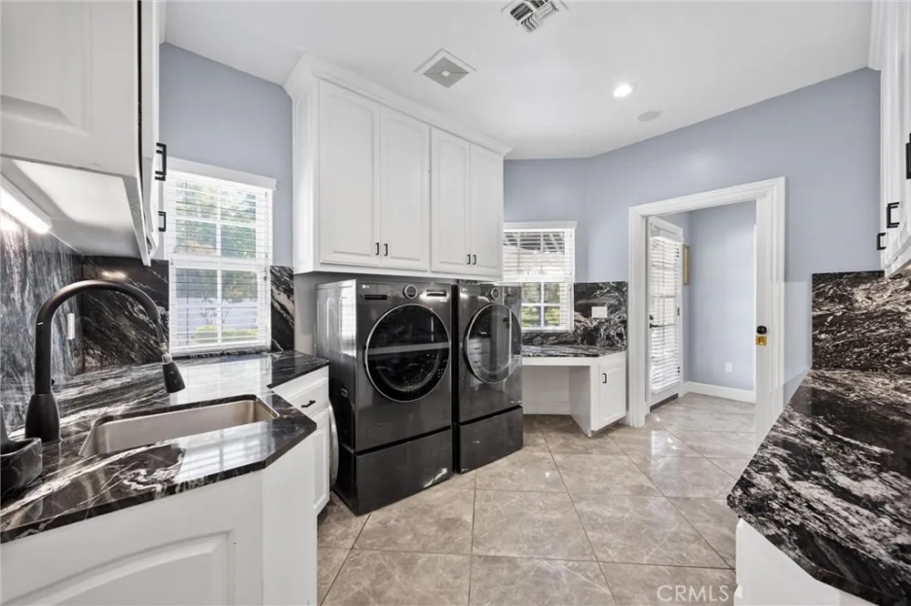 311 Saba Bakersfield, CA 93314