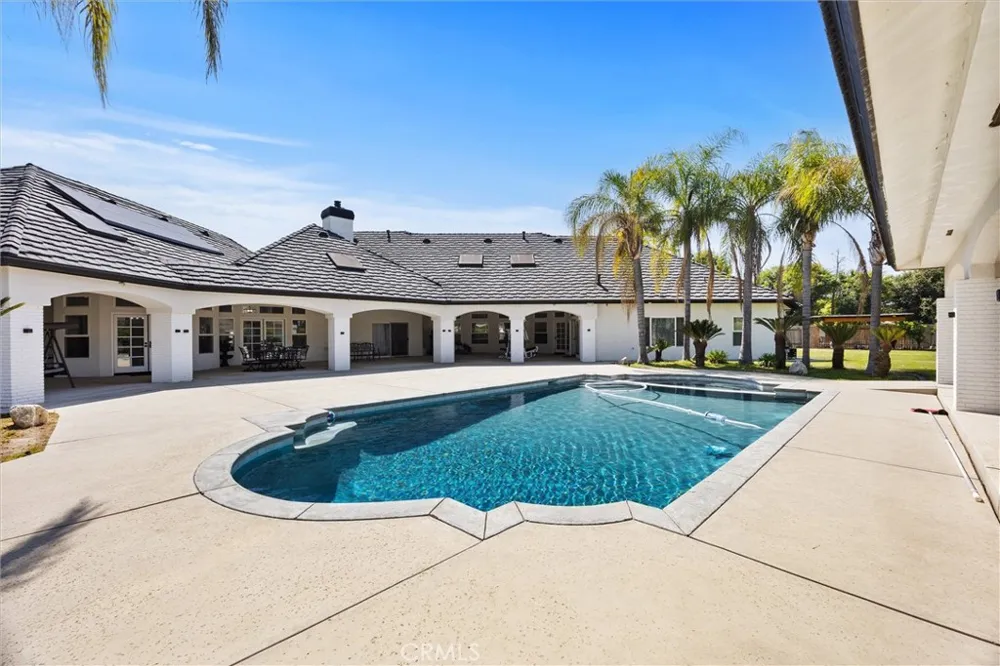 311 Saba Bakersfield, CA 93314