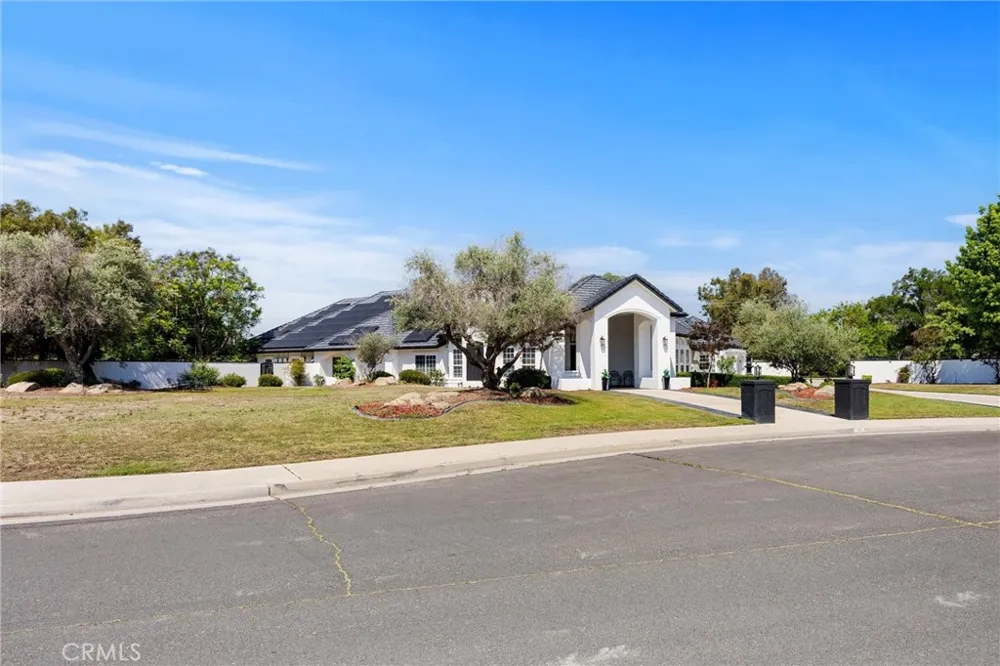 311 Saba Bakersfield, CA 93314