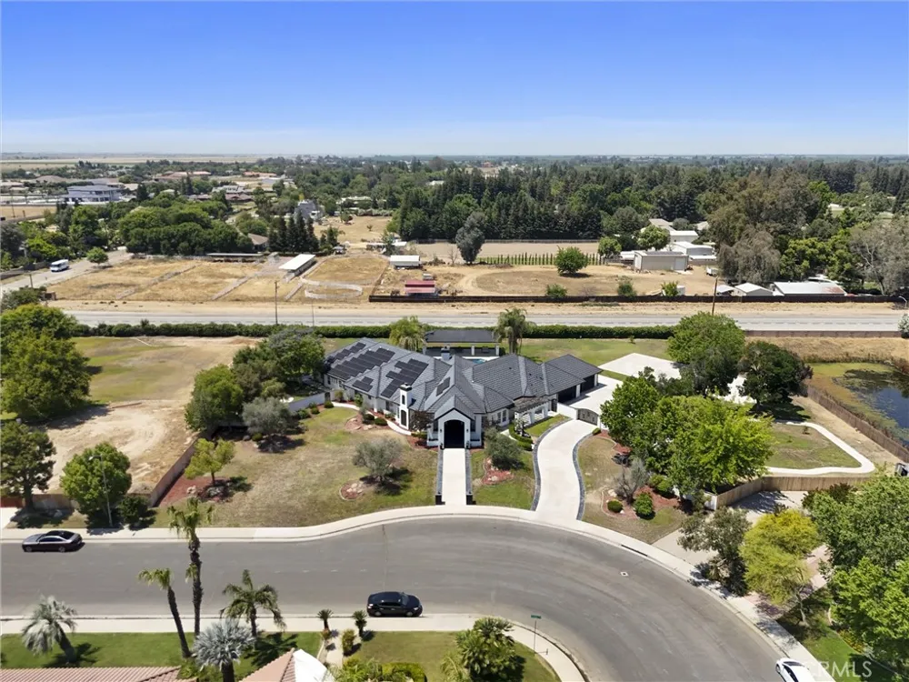 311 Saba Bakersfield, CA 93314