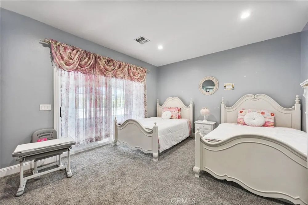 311 Saba Bakersfield, CA 93314