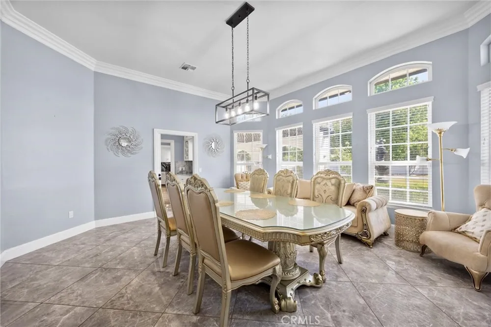 311 Saba Bakersfield, CA 93314