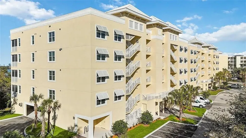 280 HIDDEN BAY DRIVE #302 Osprey, FL 34229