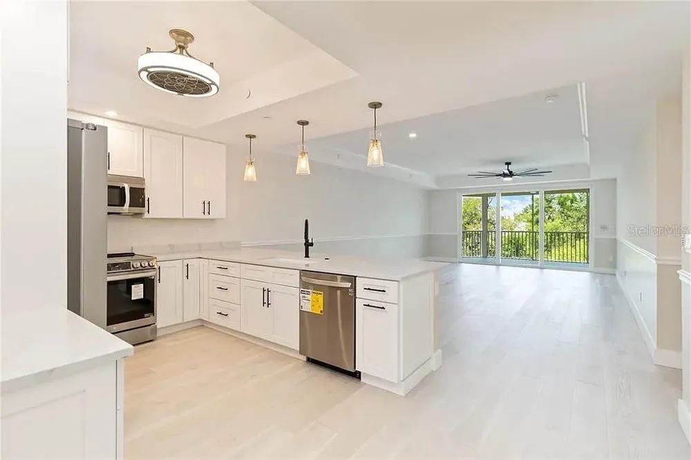 280 HIDDEN BAY DRIVE #302 Osprey, FL 34229