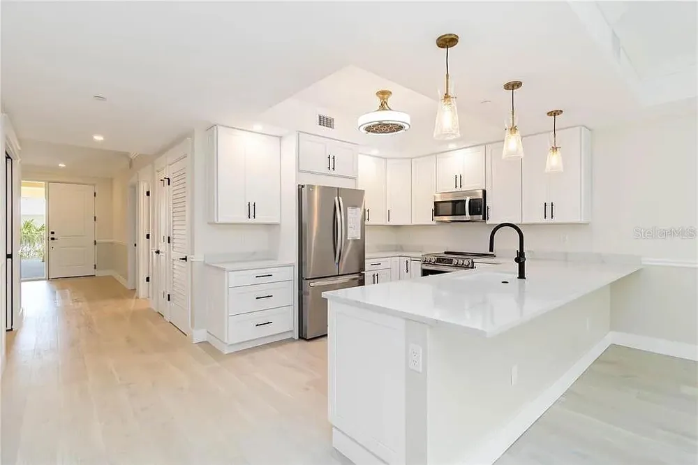 280 HIDDEN BAY DRIVE #302 Osprey, FL 34229