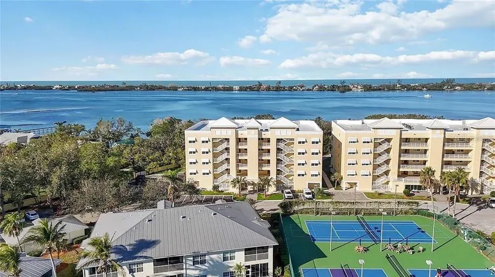 280 HIDDEN BAY DRIVE #302 Osprey, FL 34229