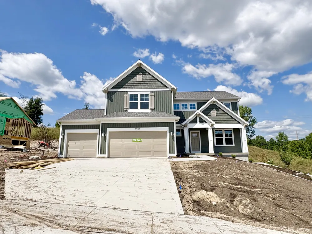 5937 Valley Point Drive SE Caledonia Township, MI 49316