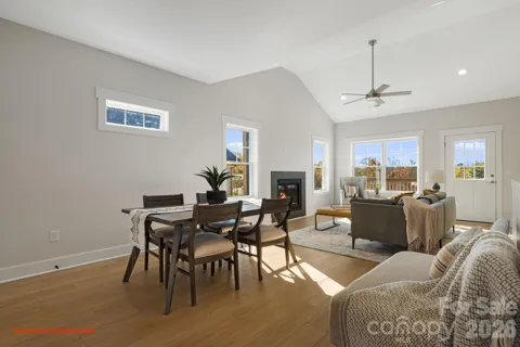 21 Sandstone Drive