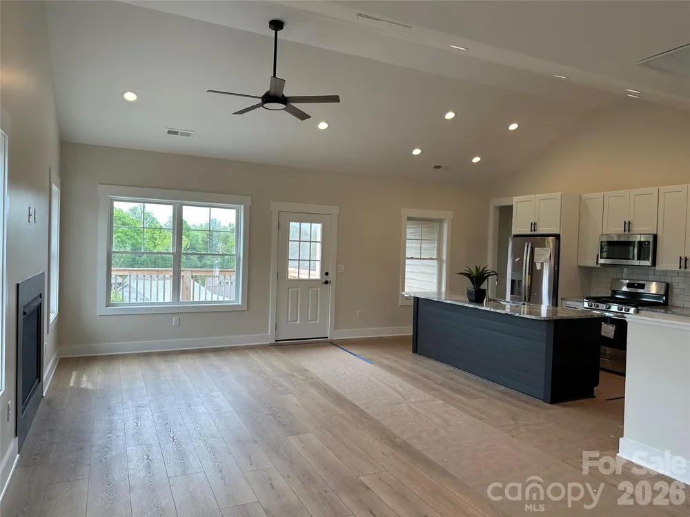 21 Sandstone Drive Weaverville, NC 28787