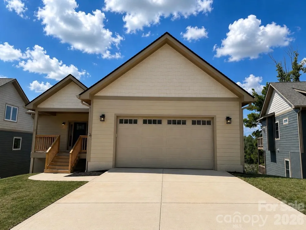 21 Sandstone Drive Weaverville, NC 28787