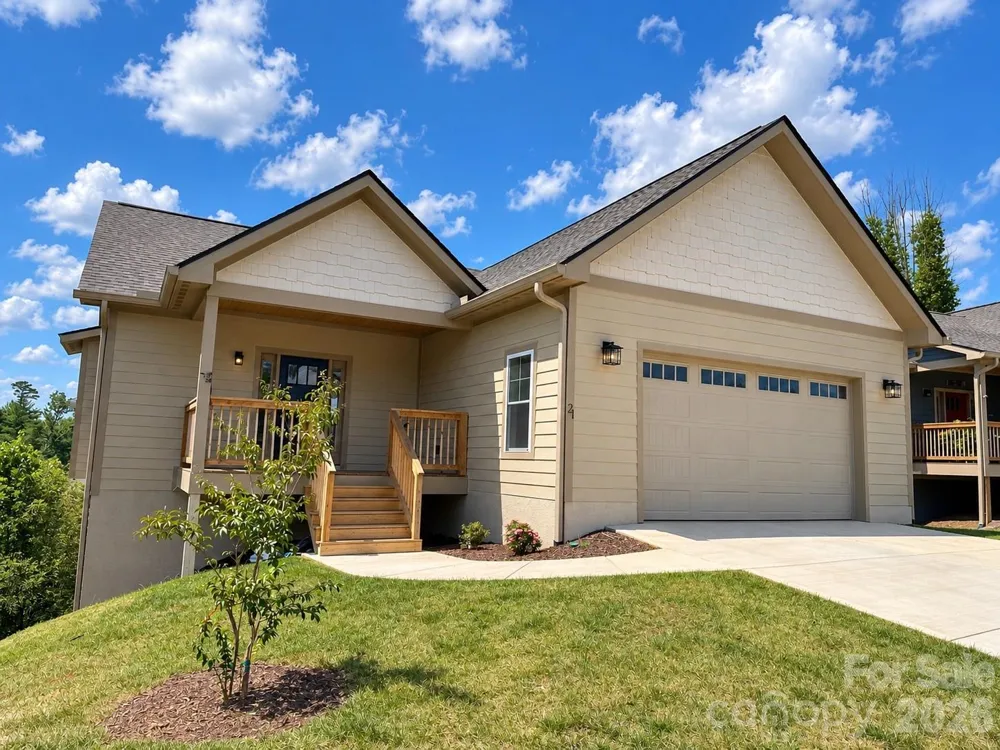 21 Sandstone Drive Weaverville, NC 28787
