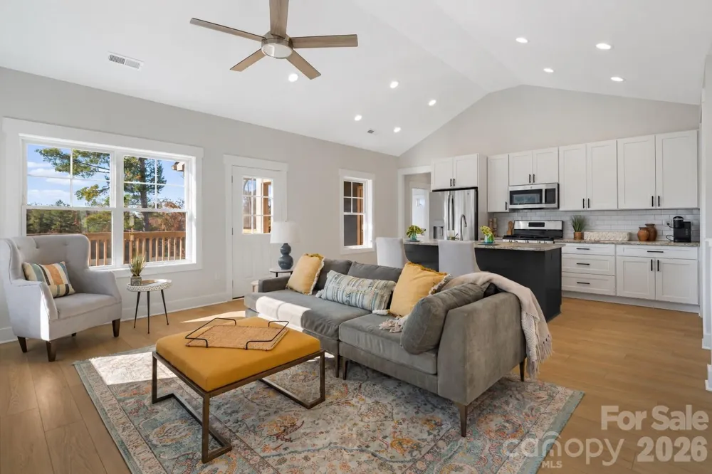 21 Sandstone Drive Weaverville, NC 28787