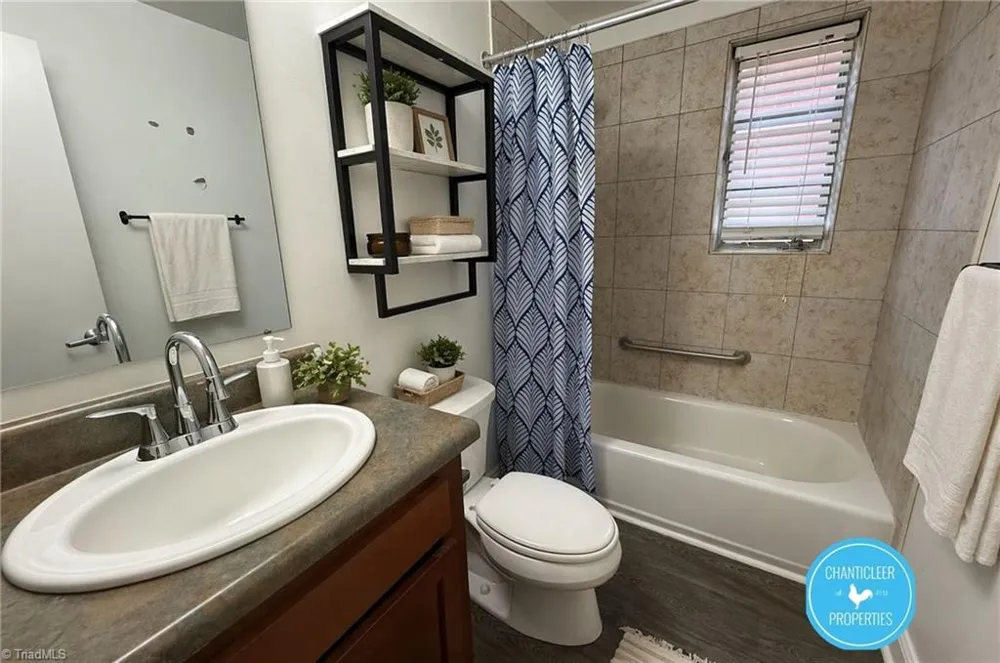 10 W 6th Avenue #3A Lexington, NC 27292