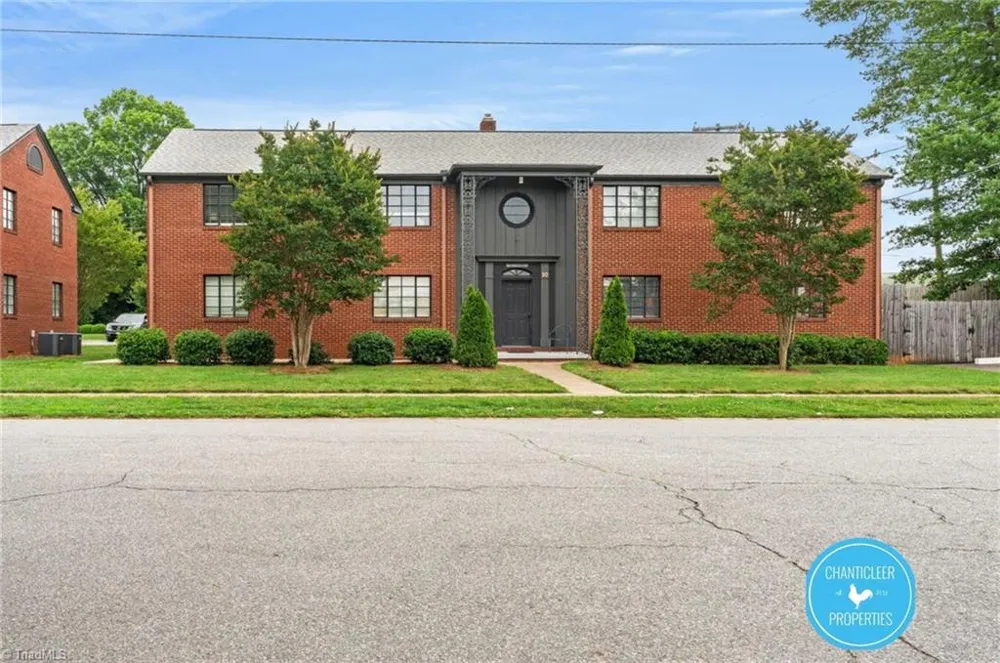 10 W 6th Avenue #3A Lexington, NC 27292