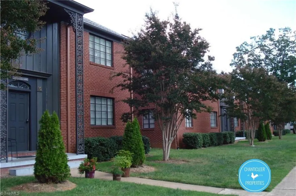 10 W 6th Avenue #3A Lexington, NC 27292