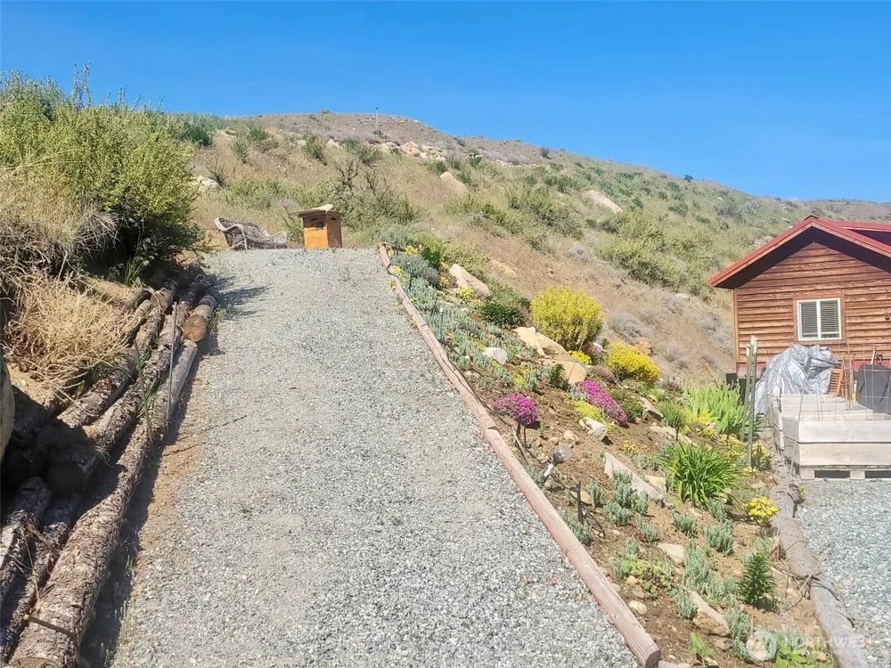 3 Catch N Release Lane Methow, WA 98834