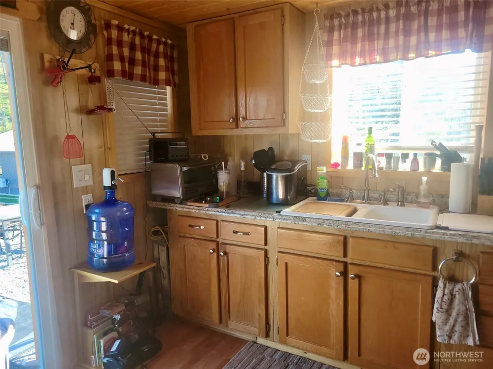 3 Catch N Release Lane Methow, WA 98834