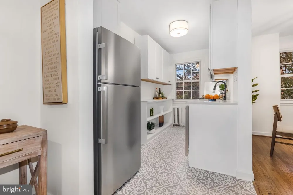 2214 COLSTON DRIVE #201 Silver Spring, MD 20910