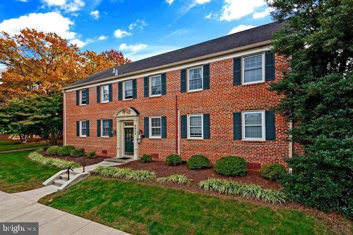 2214 COLSTON DRIVE #201 Silver Spring, MD 20910