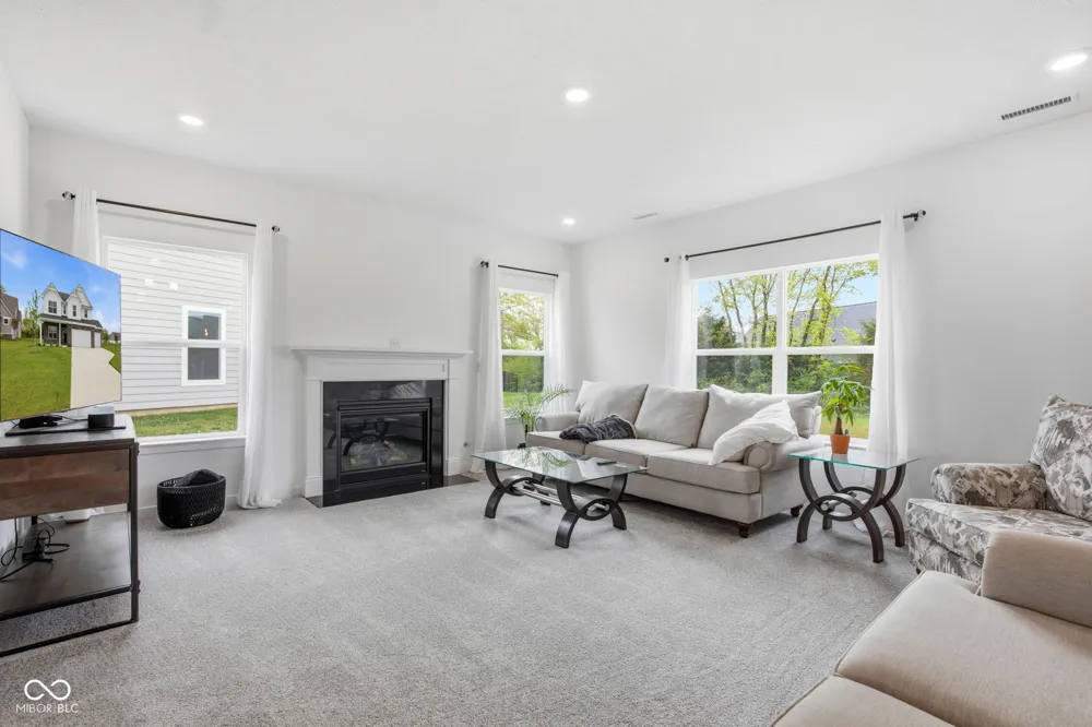 4724 White Willow Way New Palestine, IN 46163