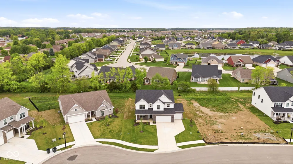 4724 White Willow Way New Palestine, IN 46163