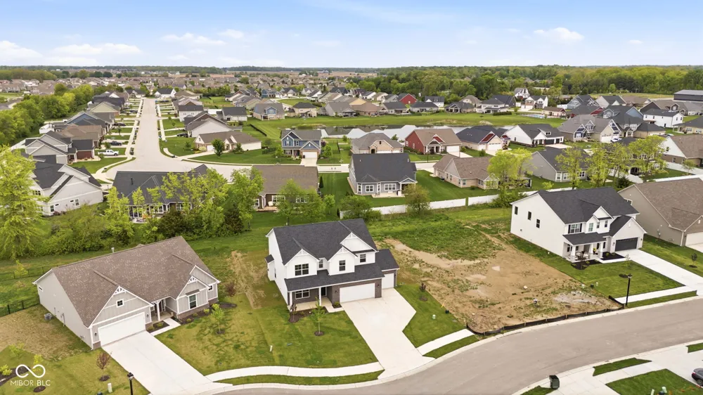 4724 White Willow Way New Palestine, IN 46163