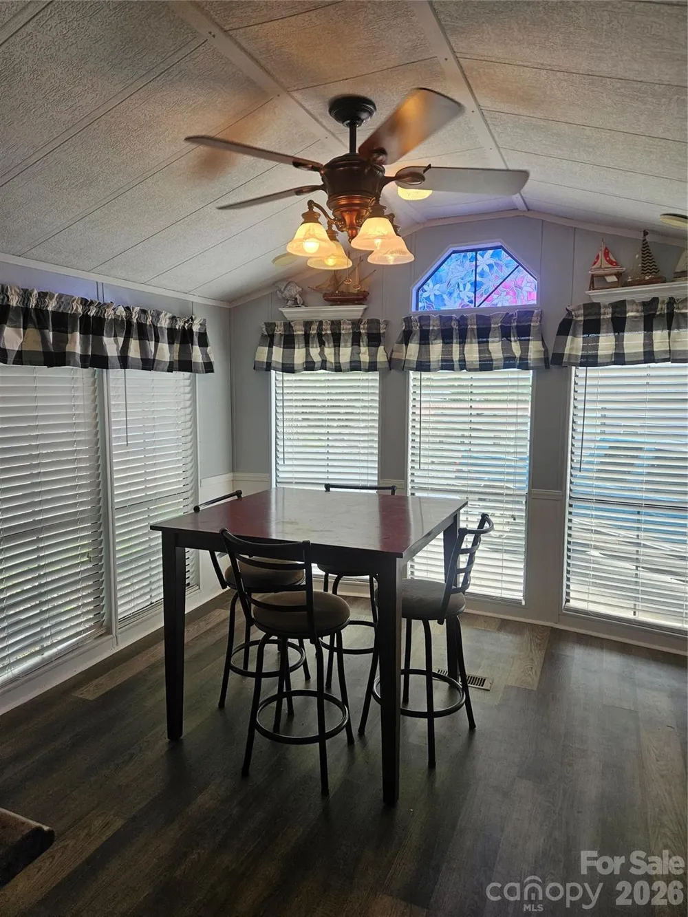 157 Dogwood Circle New London, NC 28127