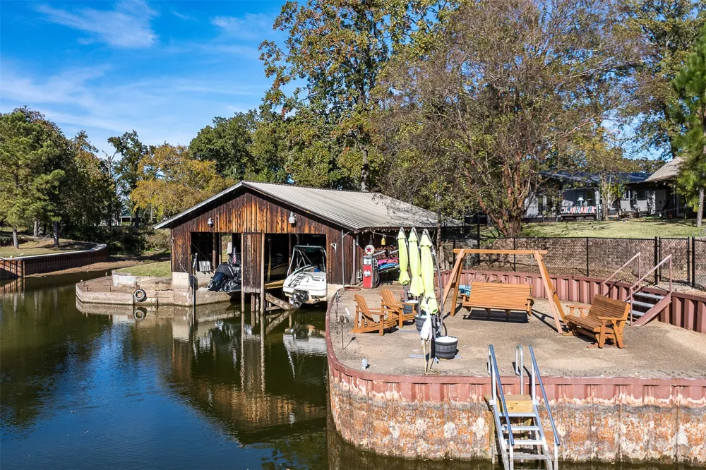 104 Oakcrest Court Trinidad, TX 75163