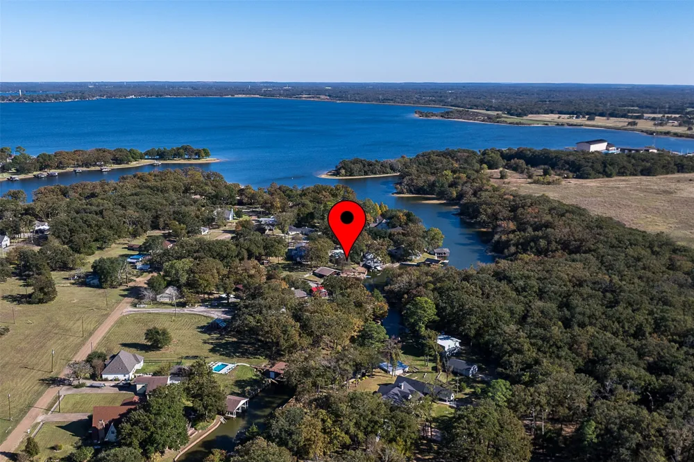 104 Oakcrest Court Trinidad, TX 75163