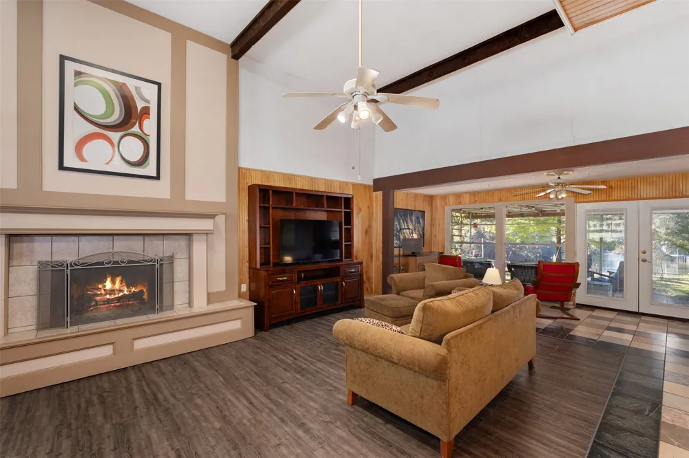 104 Oakcrest Court Trinidad, TX 75163